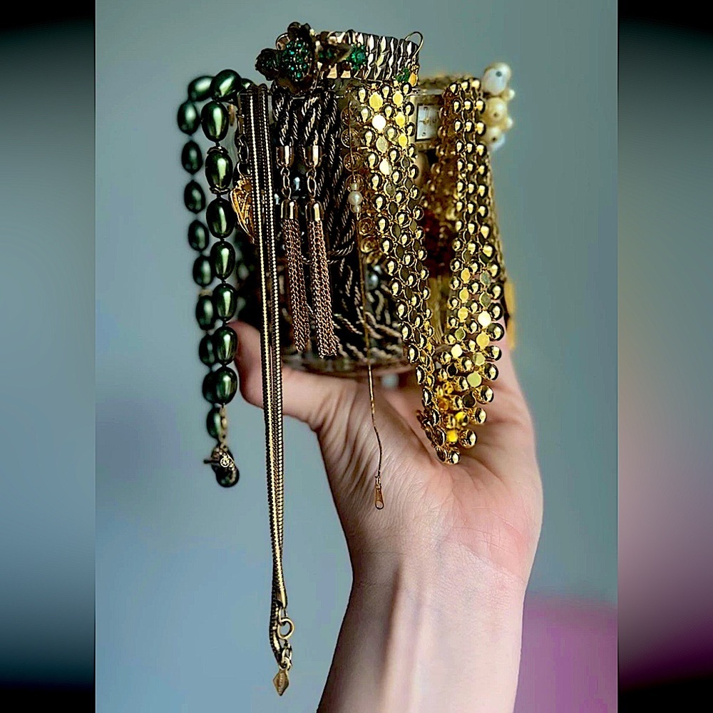 1 LB Gold & Silver Jewelry Collection~ Mostly Wearable necklace brooch earring - Picture 4 of 6